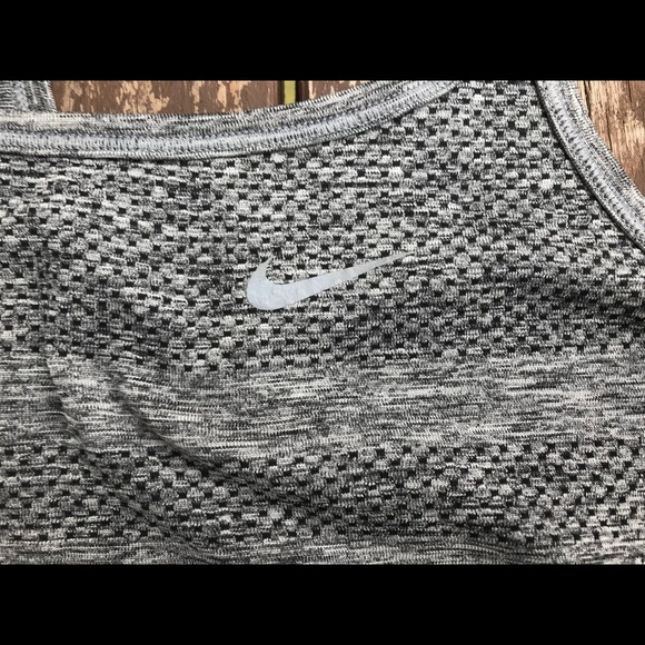 Nike grey top - Picture 3 of 4